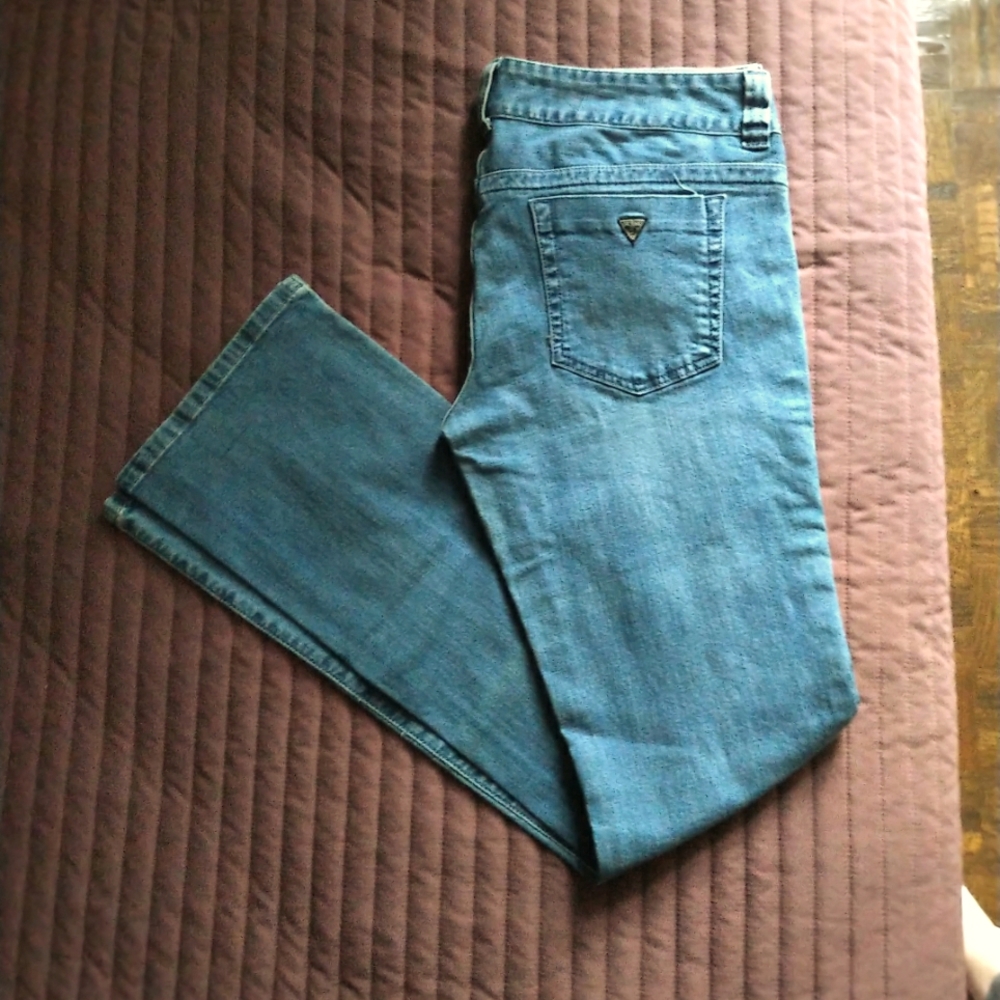 Guess faded light flare jeans